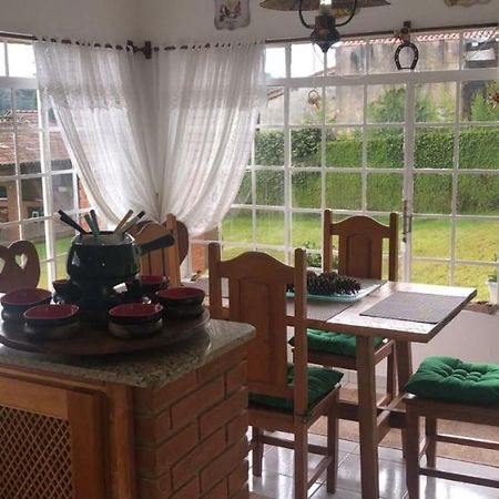 Casa Das Glicinias Perto Do Centro Villa มงชิแวร์จิ ภายนอก รูปภาพ