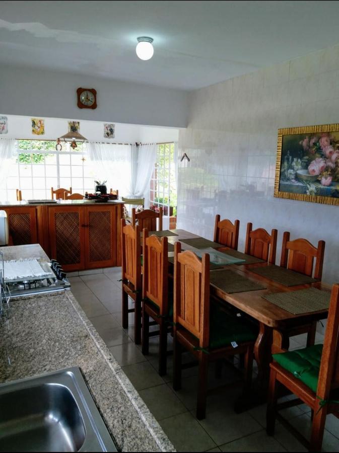 Casa Das Glicinias Perto Do Centro Villa มงชิแวร์จิ ภายนอก รูปภาพ