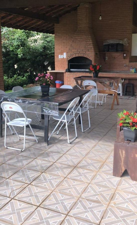 Casa Das Glicinias Perto Do Centro Villa มงชิแวร์จิ ภายนอก รูปภาพ