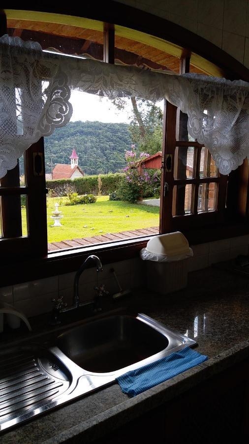 Casa Das Glicinias Perto Do Centro Villa มงชิแวร์จิ ภายนอก รูปภาพ